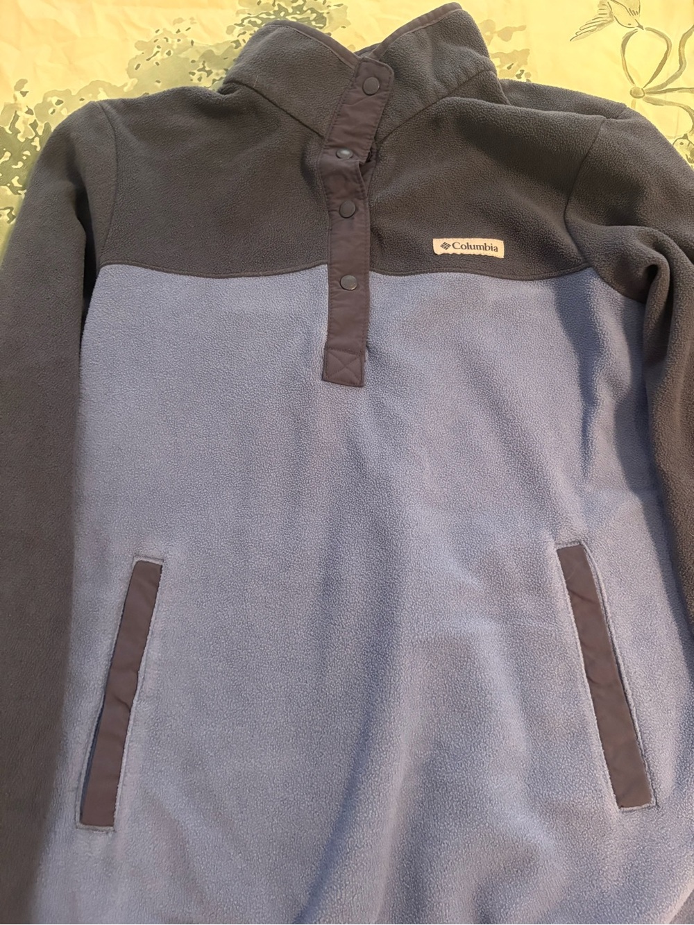Columbia Women’s Two-Tone Navy blue and Light Blue Snap Pullover